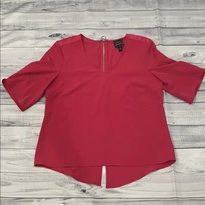 Coco Blanco High Low Top Size Medium.